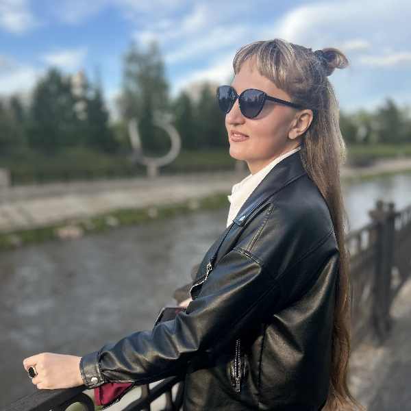 Ангелина, 41