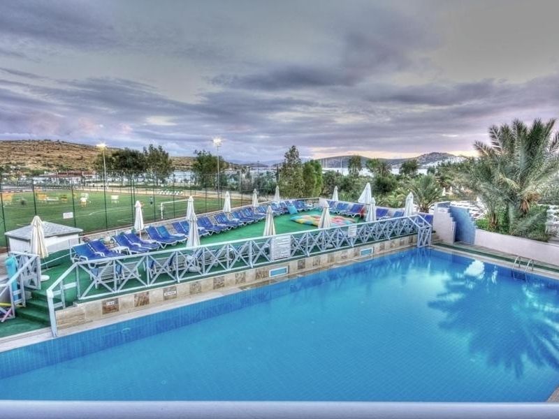 EKEN RESORT HOTEL